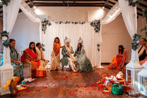 Asian Wedding Décor Ideas & Inspiration Prachi&Dan topaz (1) (2) 2