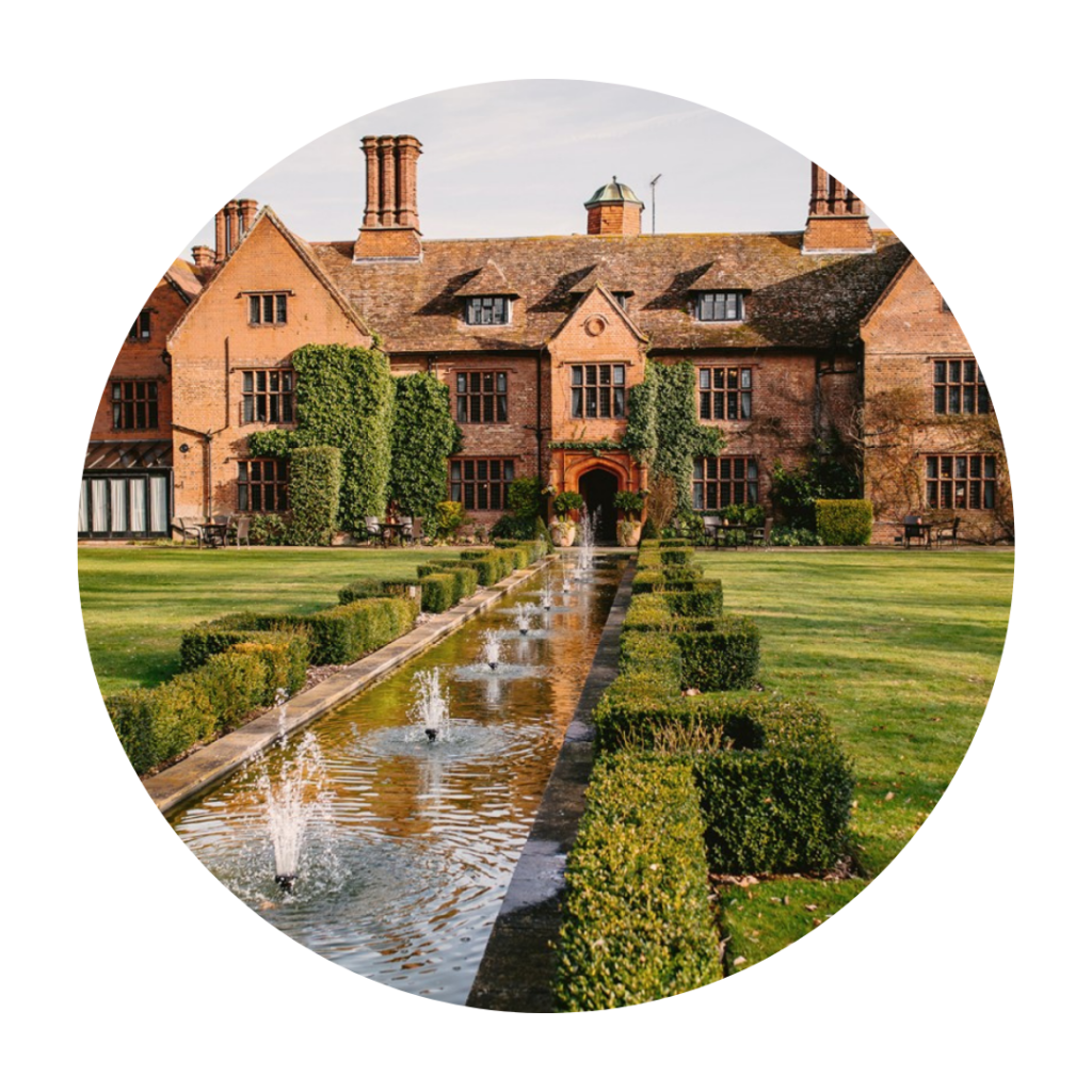 Escape to Woodhall Manor: The Exclusive Country Estate 1