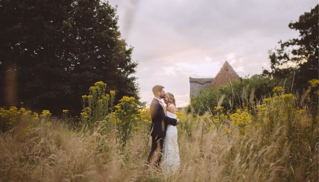 Real Weddings: Abi & Ethan’s Enchanting Summer Celebration 3