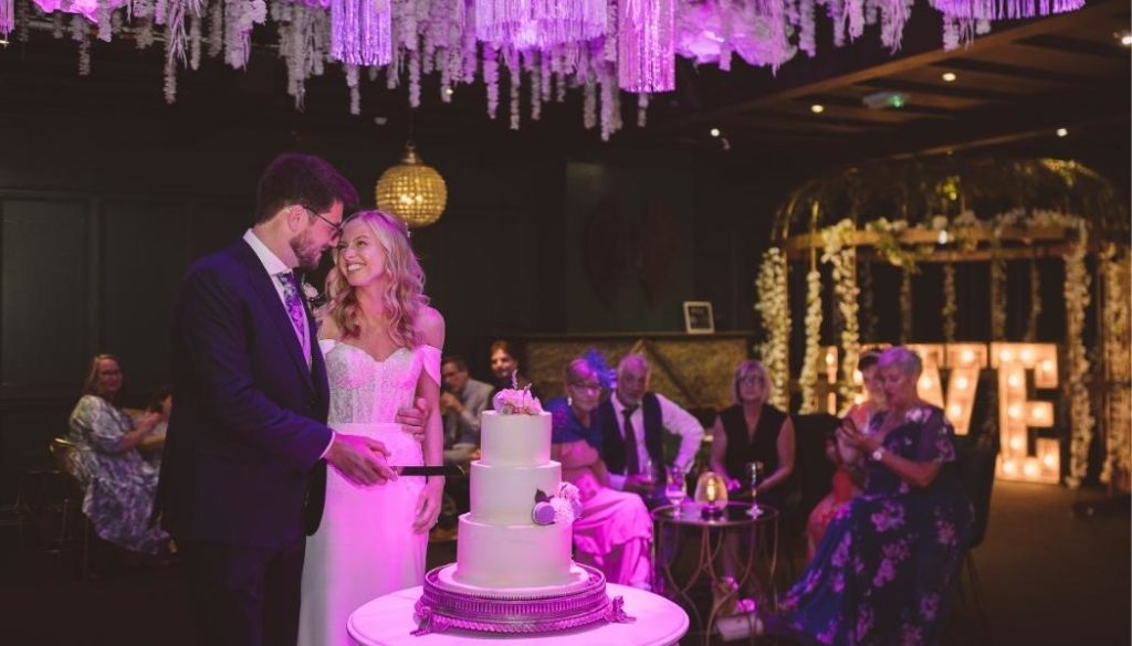 Real Weddings: Abi & Ethan’s Enchanting Summer Celebration 4